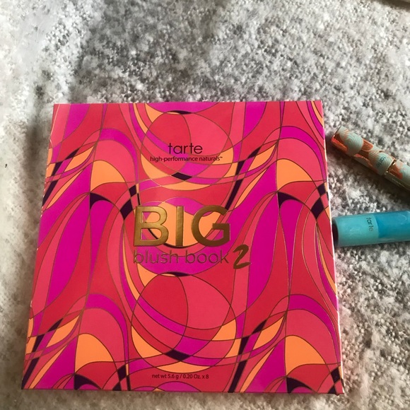 BNWT Tarte Big Blush Book 2 - Picture 3 of 4